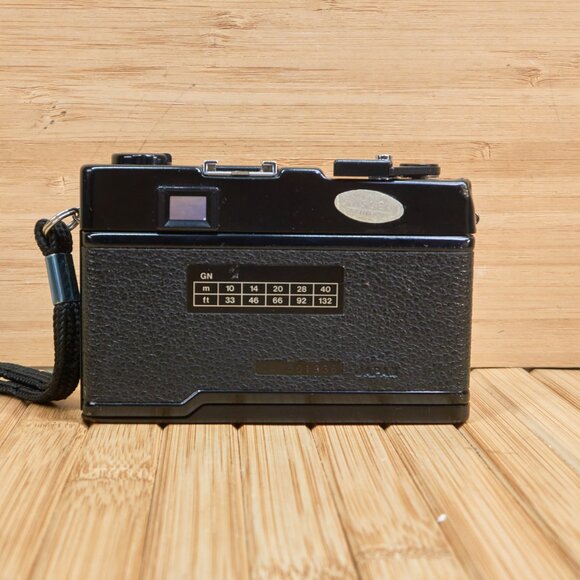 Vintage 70s Vivitar 35EE Rangefinder 38mm f 1:2.8 35mm Film Camera Made in Japan - Picture 6 of 10